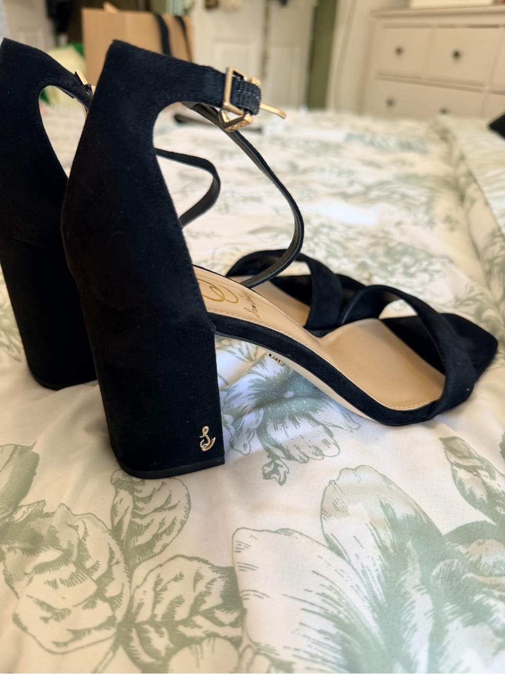 🖤 Sam Edelman Black Block Heel Sandals – Classic & Elegant - Picture 5 of 6